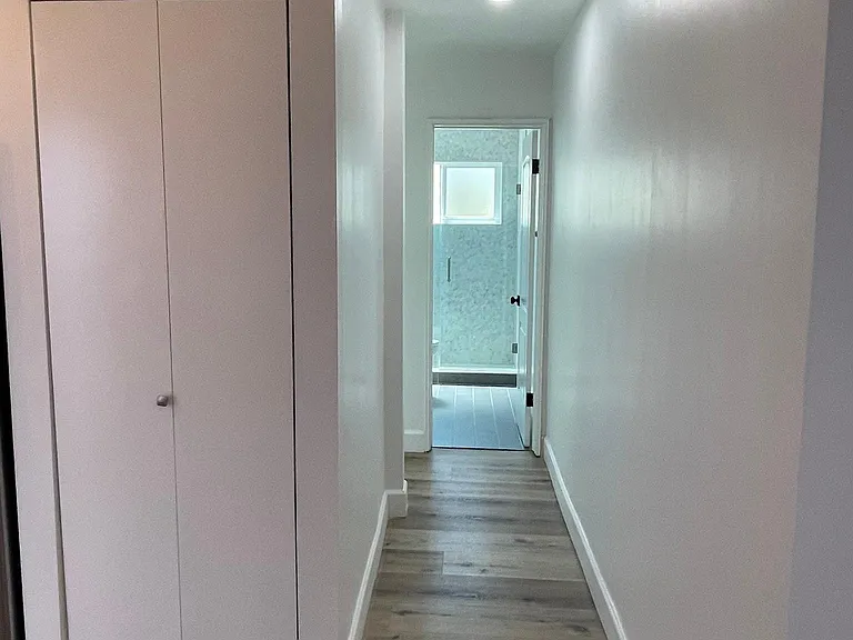 1221 Horn Ave #4 — Photo 2