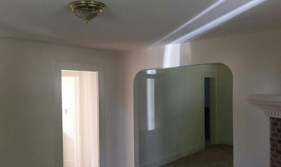 4th image of 1553 McNeal Ave