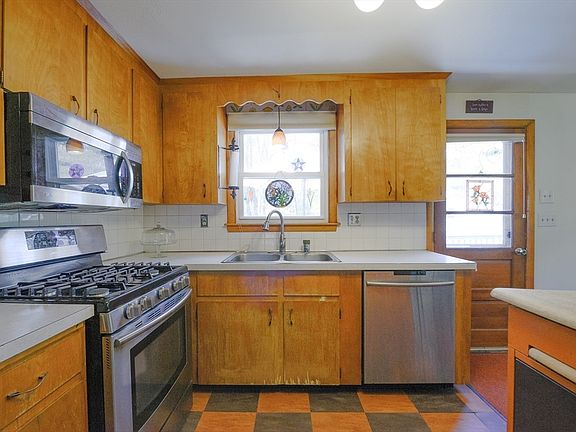 5th image of 59 Winfisky Dr