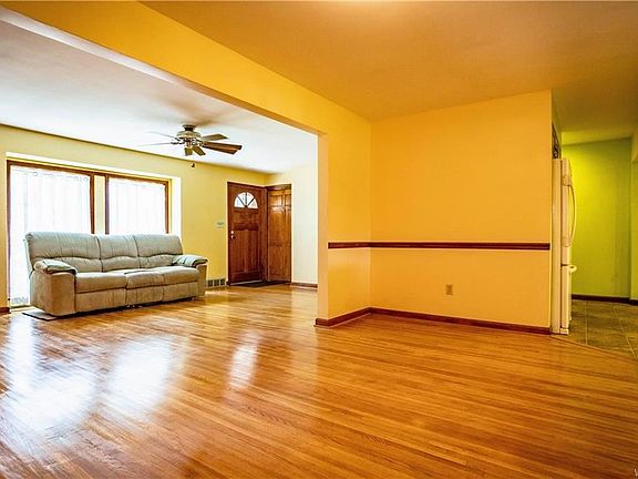 5th image of 367 Lakewood Pkwy