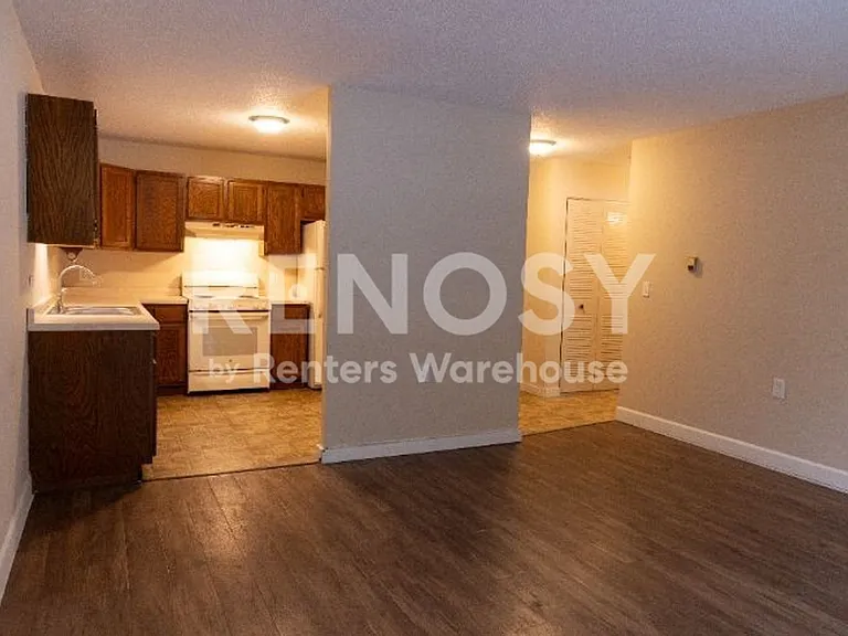 6615 Lake Shore Dr S #115 — Photo 14