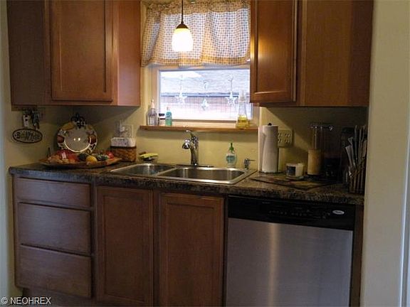 4th image of 5708 Pemberton Dr