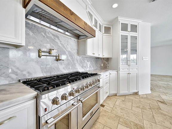 5th image of 3143 S Royce Cir