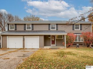 2137 S 113th St, Omaha, NE 68144