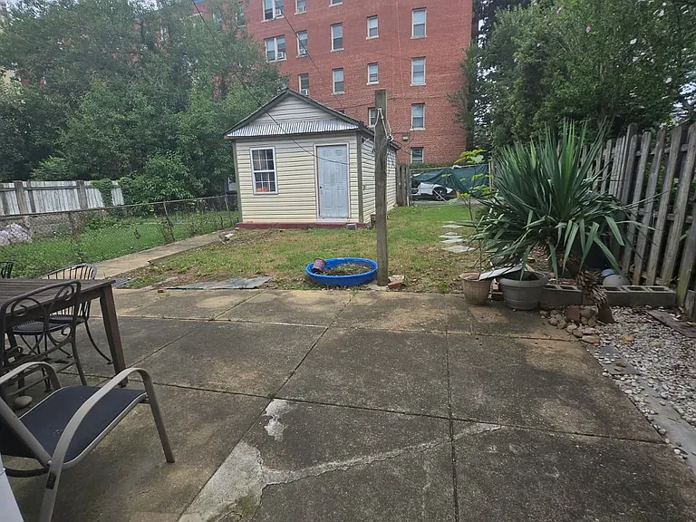 1353 Kennedy St NW — Photo 29