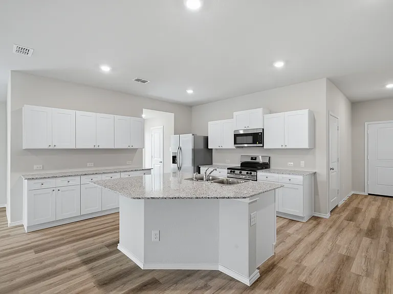 312 Blanco Dr — Photo 23