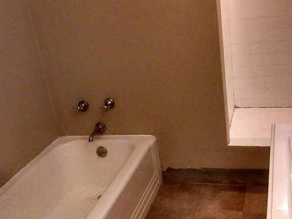 5th image of 2473 Altura Ave