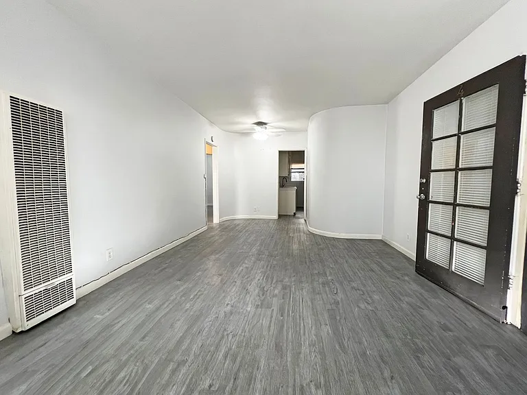 319 Bonito Ave — Photo 2