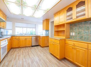 981 S Purdue Cir, Anaheim, CA 92807