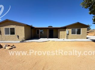 9626 Buena Vista St, Apple Valley, CA 92308