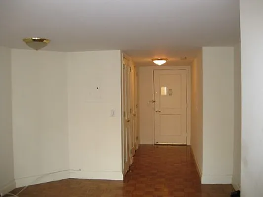 Rented by Classic Marketing- 530 Park1 | media 80