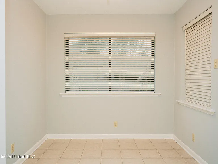 5125 Old Canton Rd #201 — Photo 5