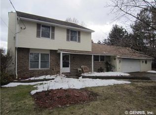 2880 Fowlerville Rd, Piffard, NY 14533