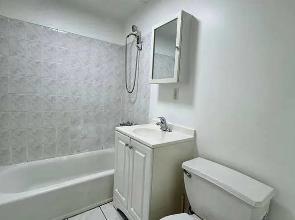 44 Storms Avenue image 9 of 10