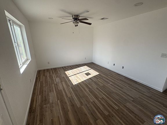 5th image of 714 Colegrove Rd