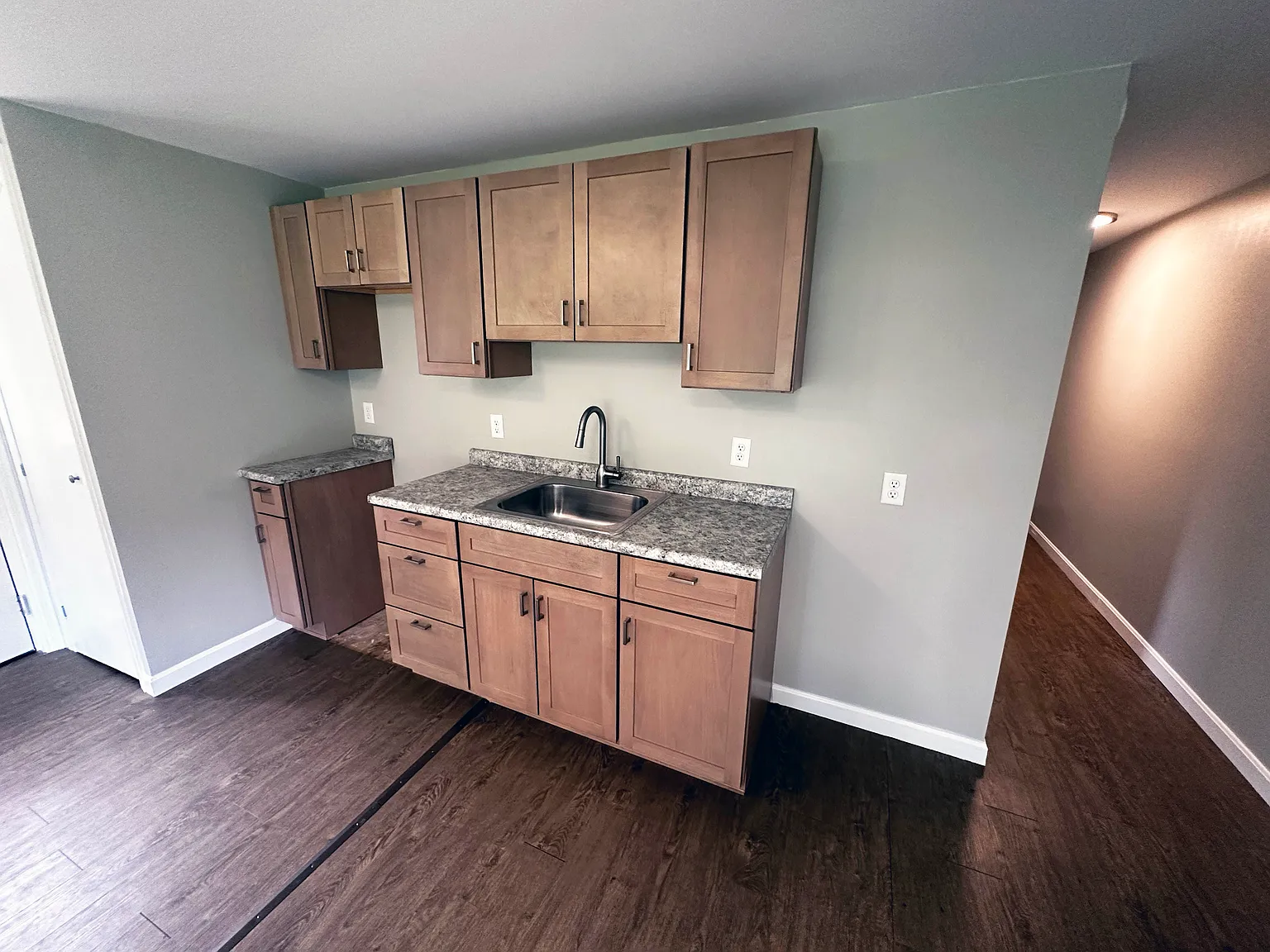 140 Ingraham Road — Photo 3