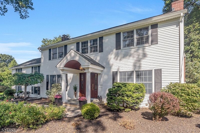 372 Carriage Ln, Wyckoff, NJ 07481 Zillow