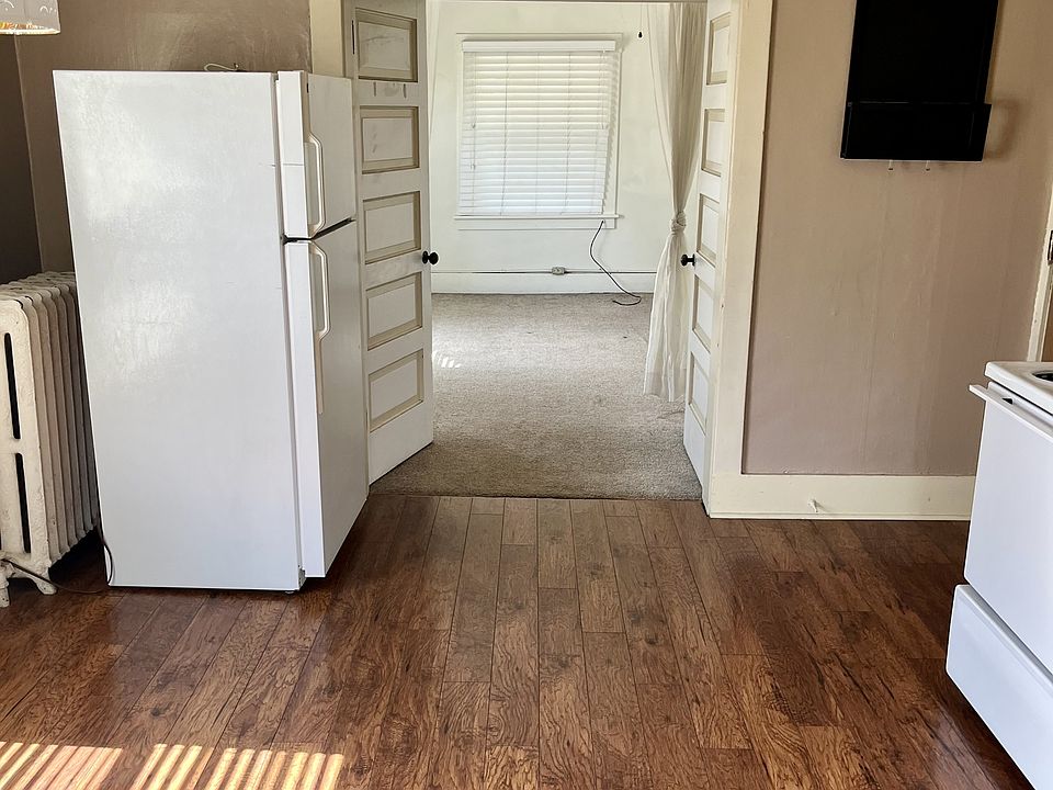 1st image of 600 NE Maiden Ln #3