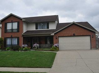 6510 Deer Bluff Dr, Dayton, OH 45424