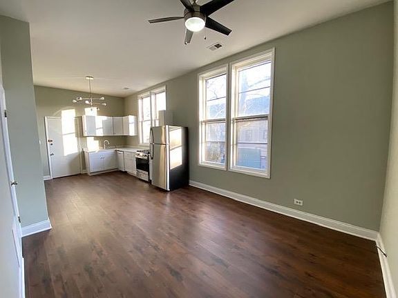5th image of 3300 N Southport Ave #2R