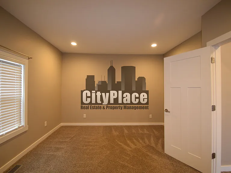 1548 Lexington Ave — Photo 17
