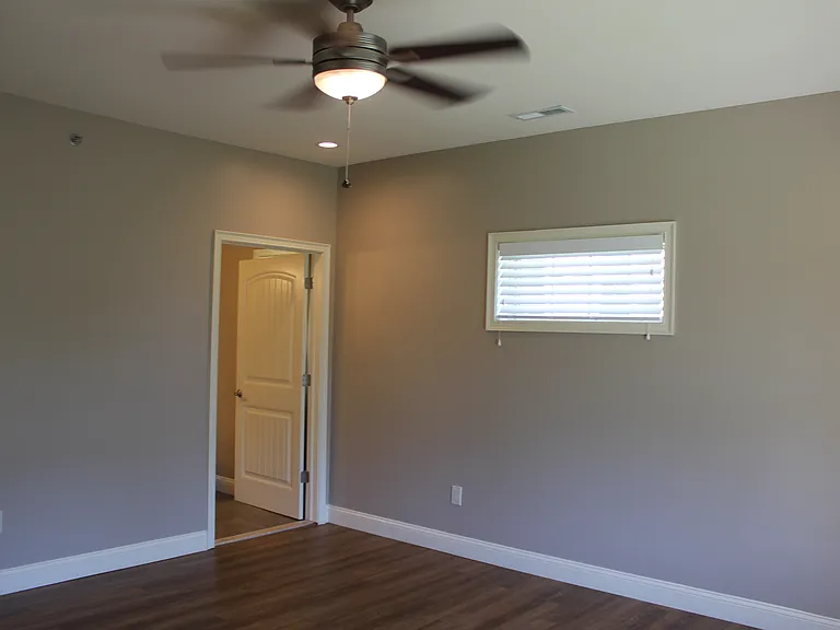 Mill Hollow Apartments — Photo 21
