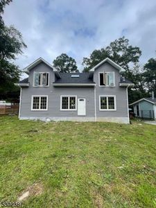 210 Squam Rd, Highland Lakes, NJ, 07422