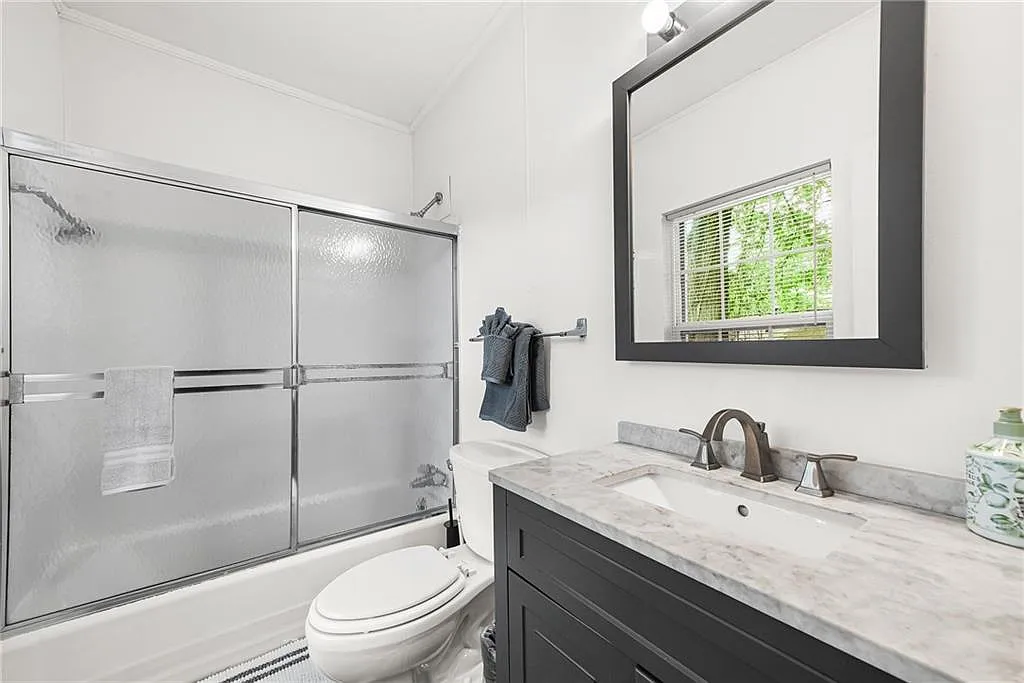 1 bed, 1.0 bath, $1,700 — Photo 4