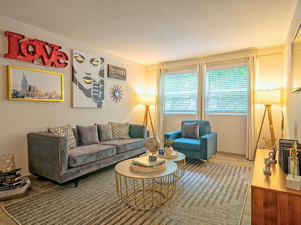 The Canvas - Living Room