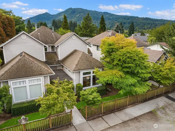 445 NE Alder Street #1, Issaquah, WA 98027