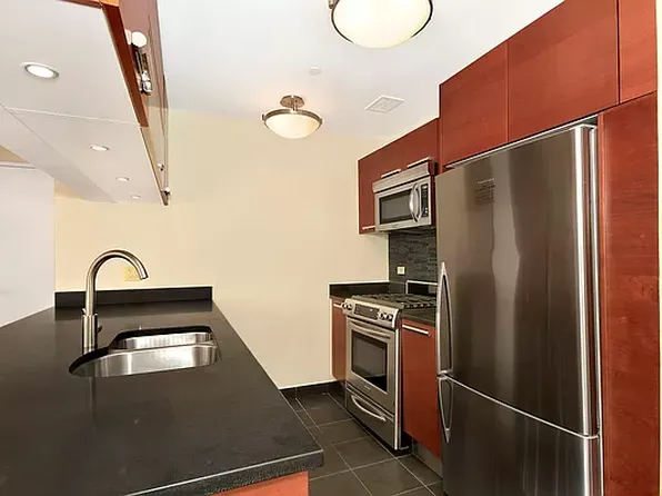 1485 Fifth Avenue 16E image 1 of 11