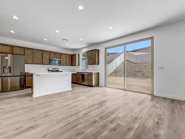 21501 Milam Dr, Riverside, CA 92507