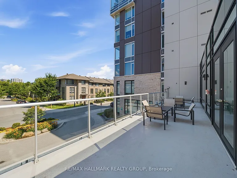 530 De Mazenod Ave #610 — Photo 20