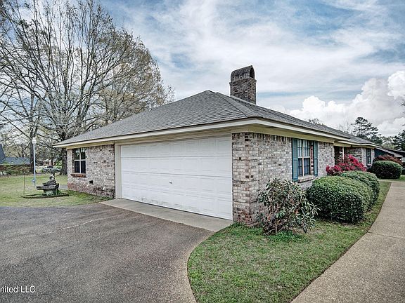 4th image of 254 Western Hills Dr