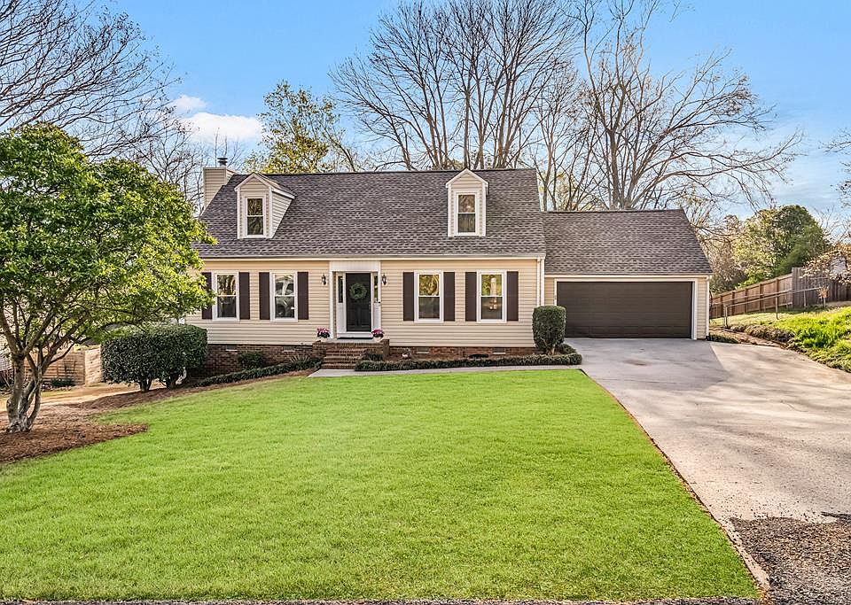 1st image of 3008 E Brookhaven Cir