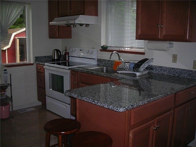 2nd image of 8225 Chilliwack Rd