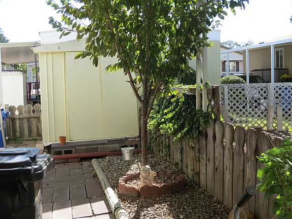 3rd image of 303 Stacey Way