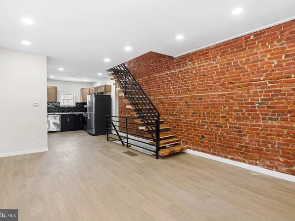 2437 S Beulah St, Philadelphia, PA 19148