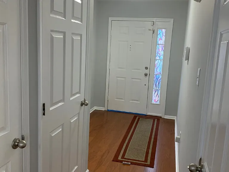 402 Harvest Ln — Photo 5