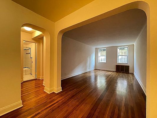 1st image of 135-10 Grand Central Pkwy #116