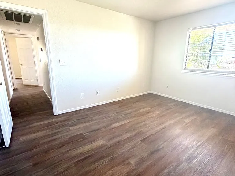 601 Cabrillo Cir #322 — Photo 14