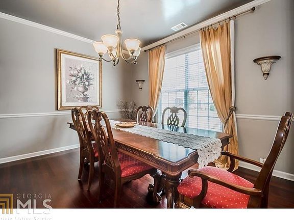 4th image of 208 Brookview Pl