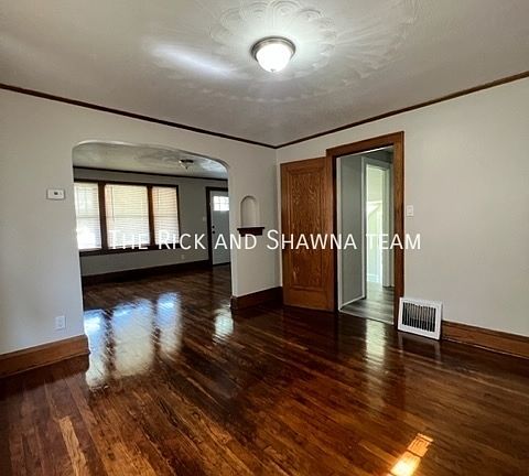 4th image of 626 E Wilbeth Rd