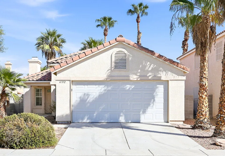 6102 Giant Forest Ln