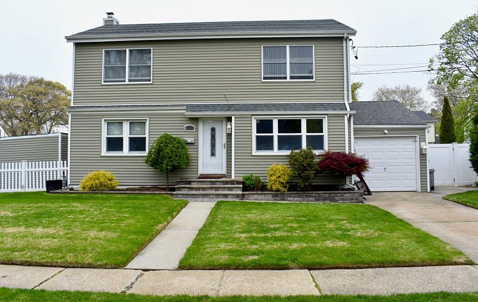 1st image of 201 Harmony Dr