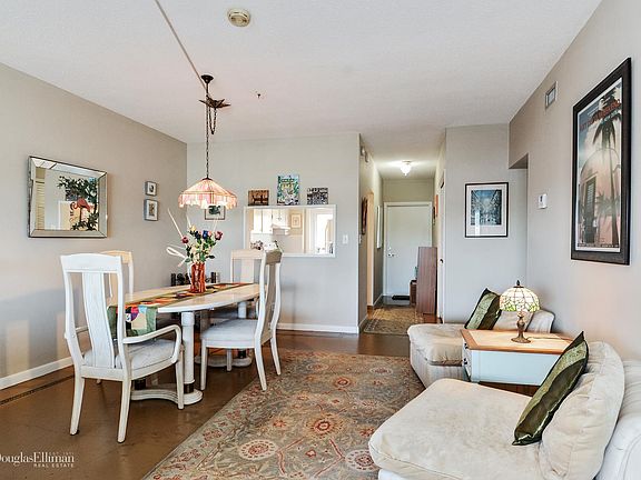 4th image of 1100 SW 12th St APT 209