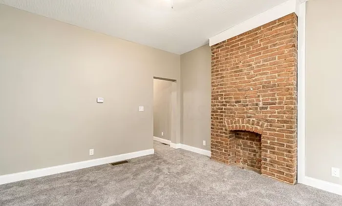 137 Avondale Ave — Photo 15