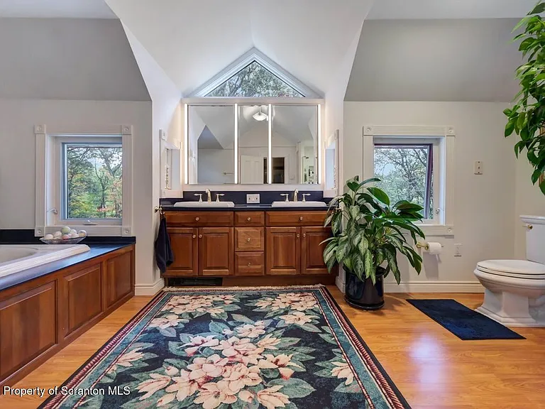3360 Forest Rd — Photo 58