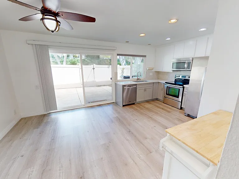 588 Rio Grande Cir — Photo 8