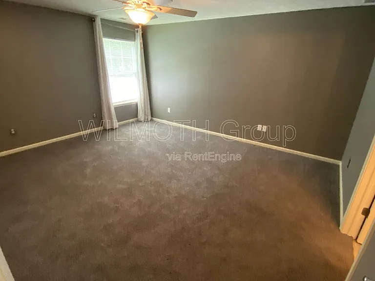 313 Tamarack Ct — Photo 8